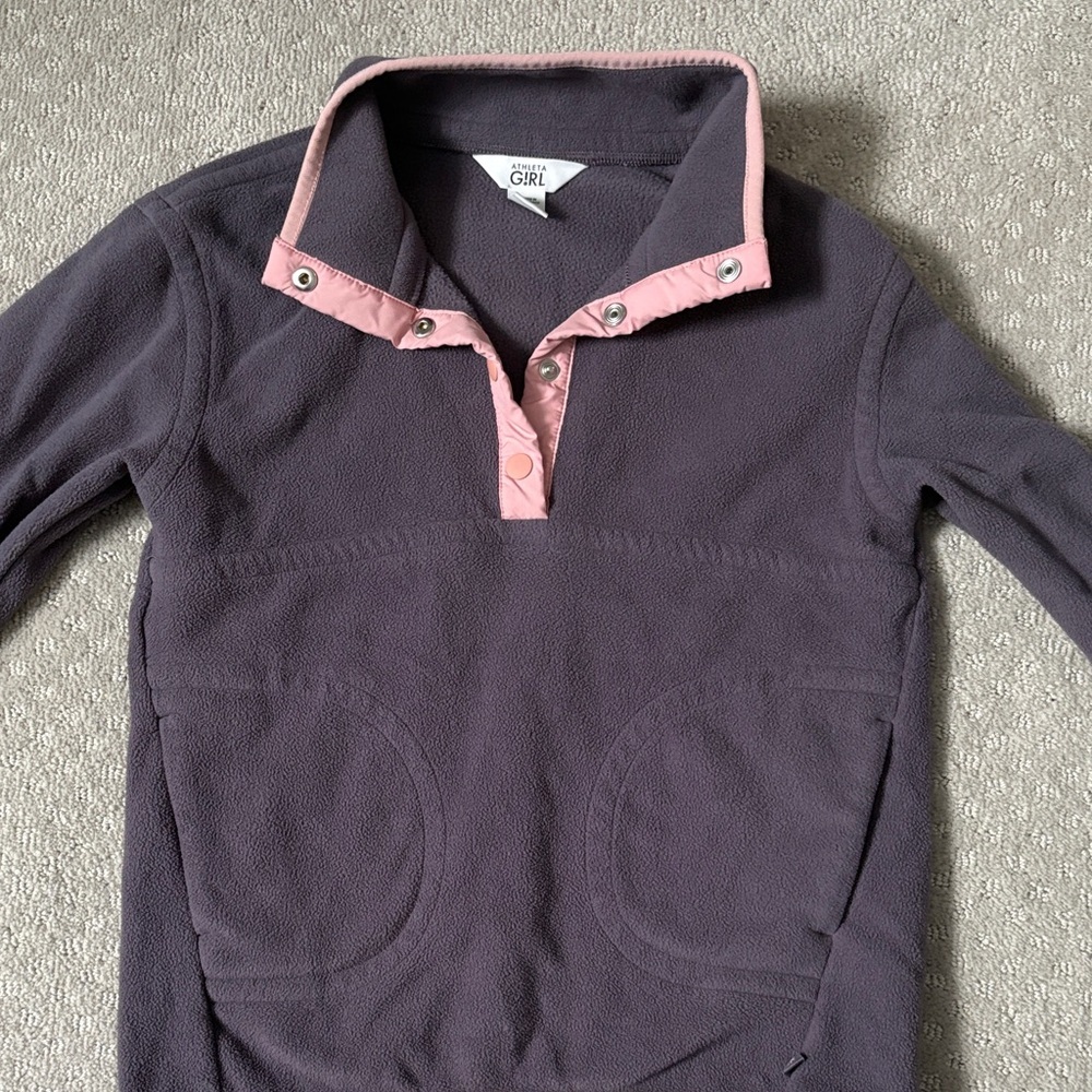 Athleta girl fleece sweatshirt size small 7 pink purple buttons thumb holes